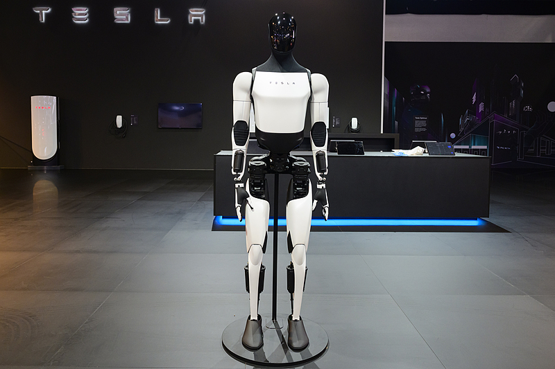 特斯拉擎天柱或2026年底开售