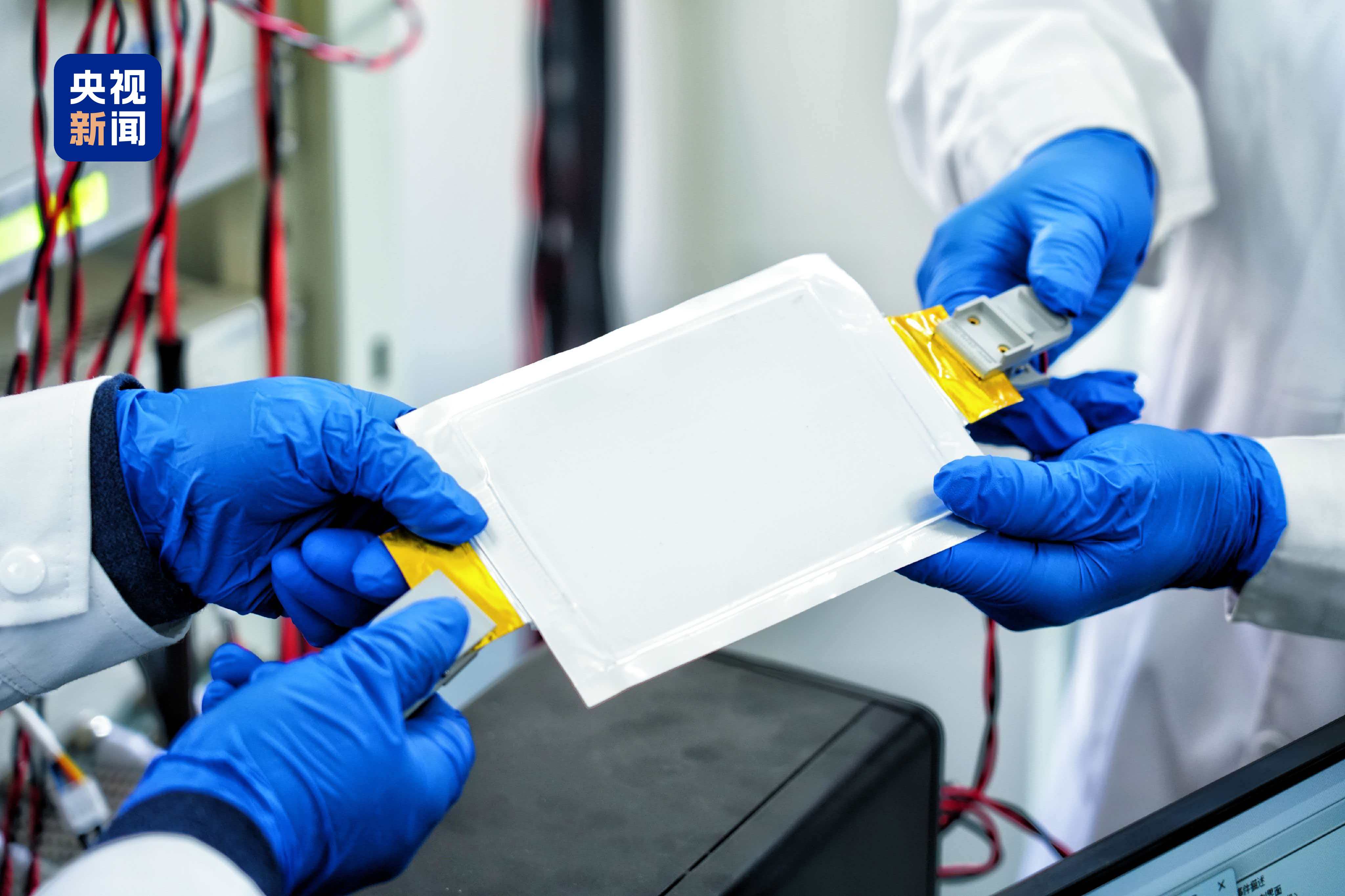 氟系电解液让锂电池续航翻倍